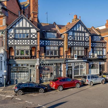 Upper Thames & Lower Thames - Stunning Apartments ヘンリー・オン・テムズ エクステリア 写真